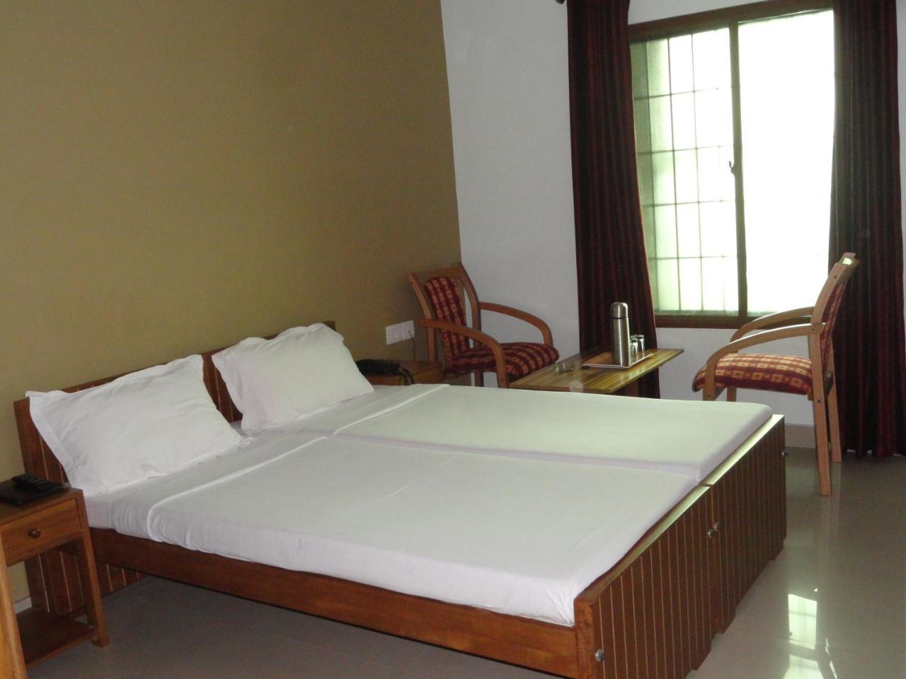 Hotel Madikeri Heritage Екстериор снимка