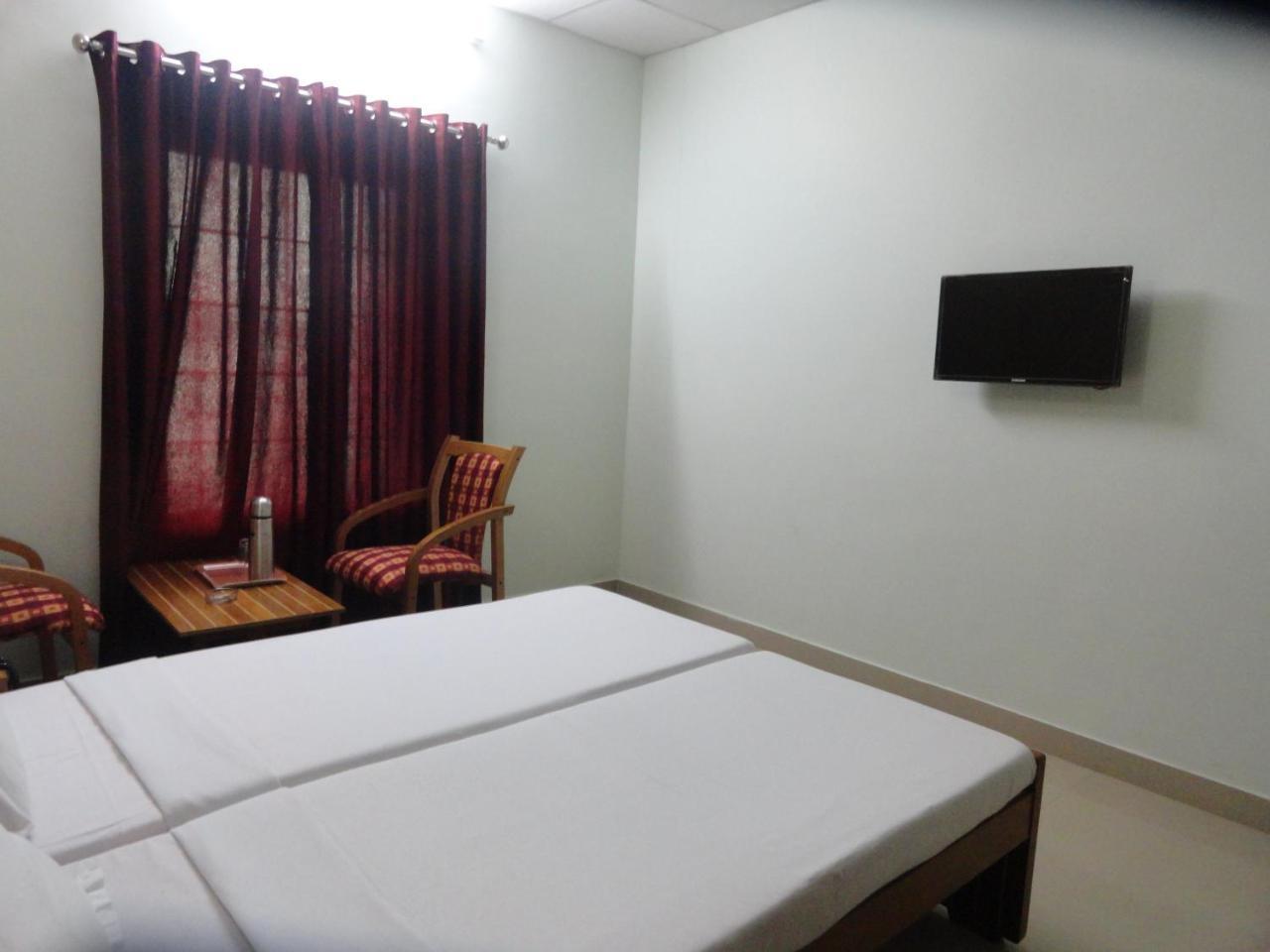 Hotel Madikeri Heritage Екстериор снимка