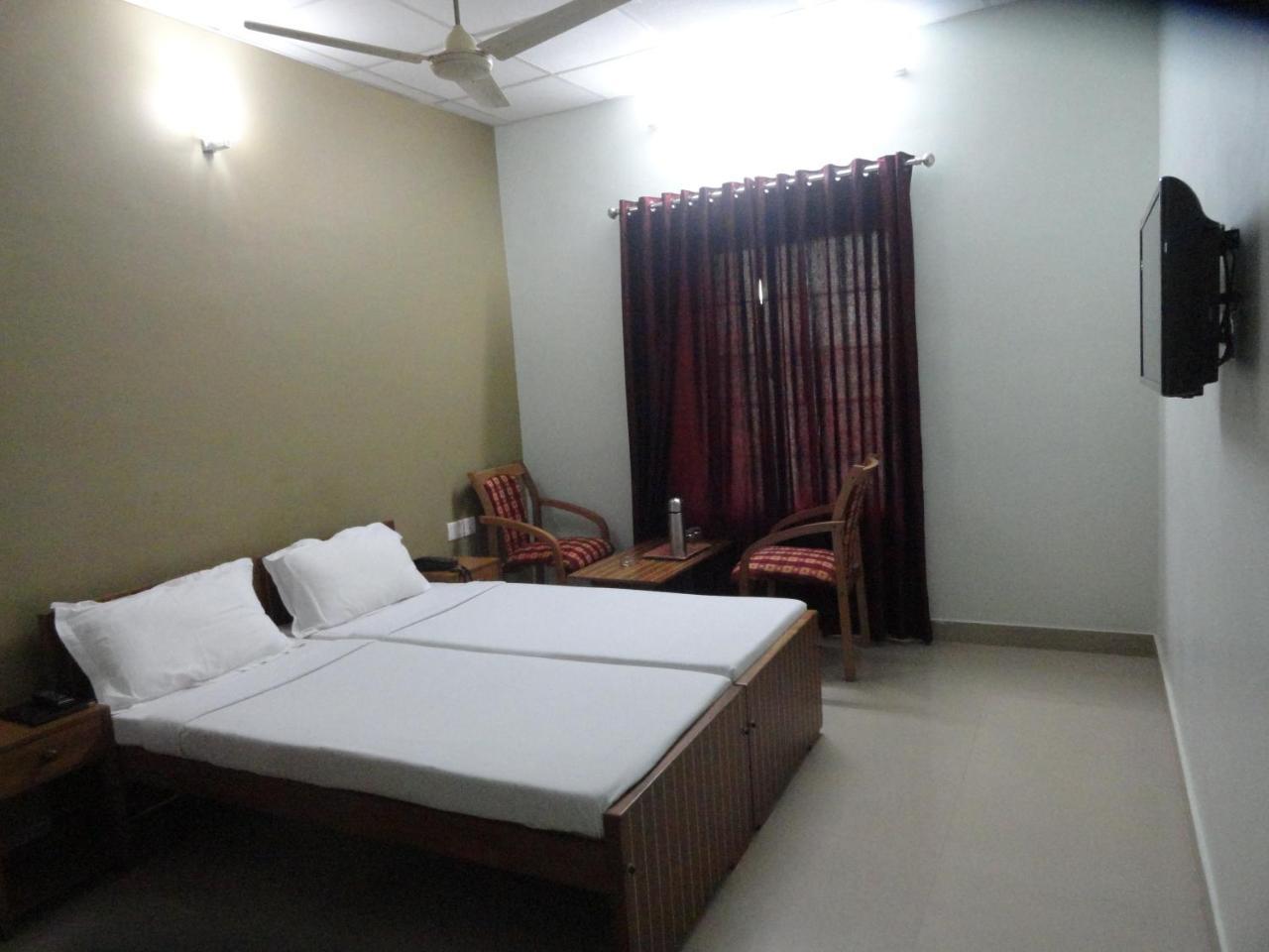 Hotel Madikeri Heritage Екстериор снимка