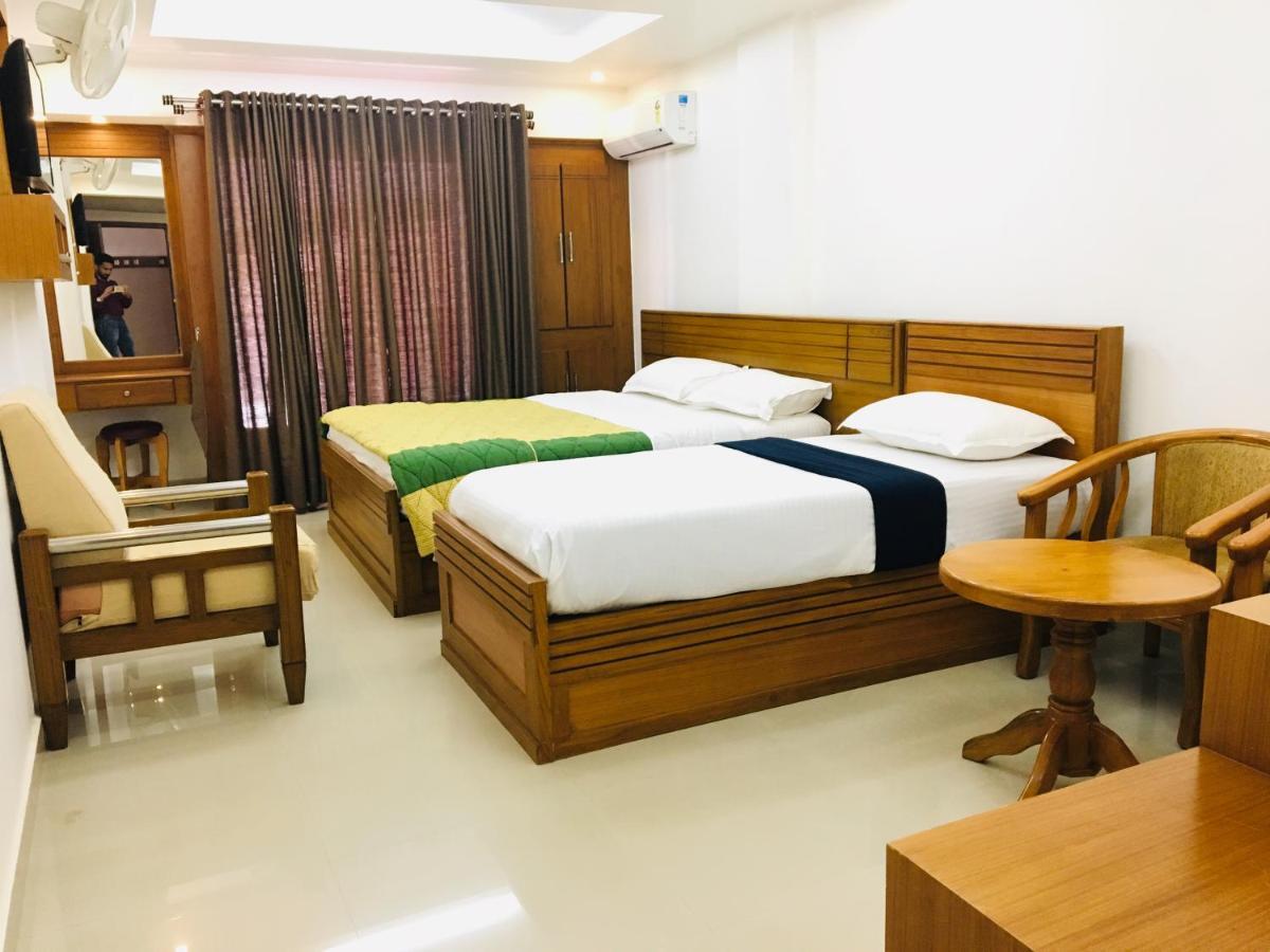 Hotel Madikeri Heritage Екстериор снимка